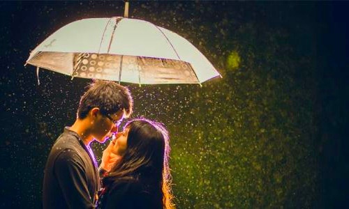 下雨天情话套路 下雨天更配的土味情话