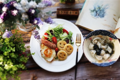 美食让人心情好的句子 形容美食治愈心情的句子