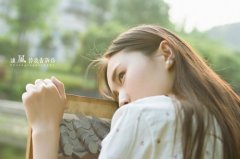 关于不想说再见的说说